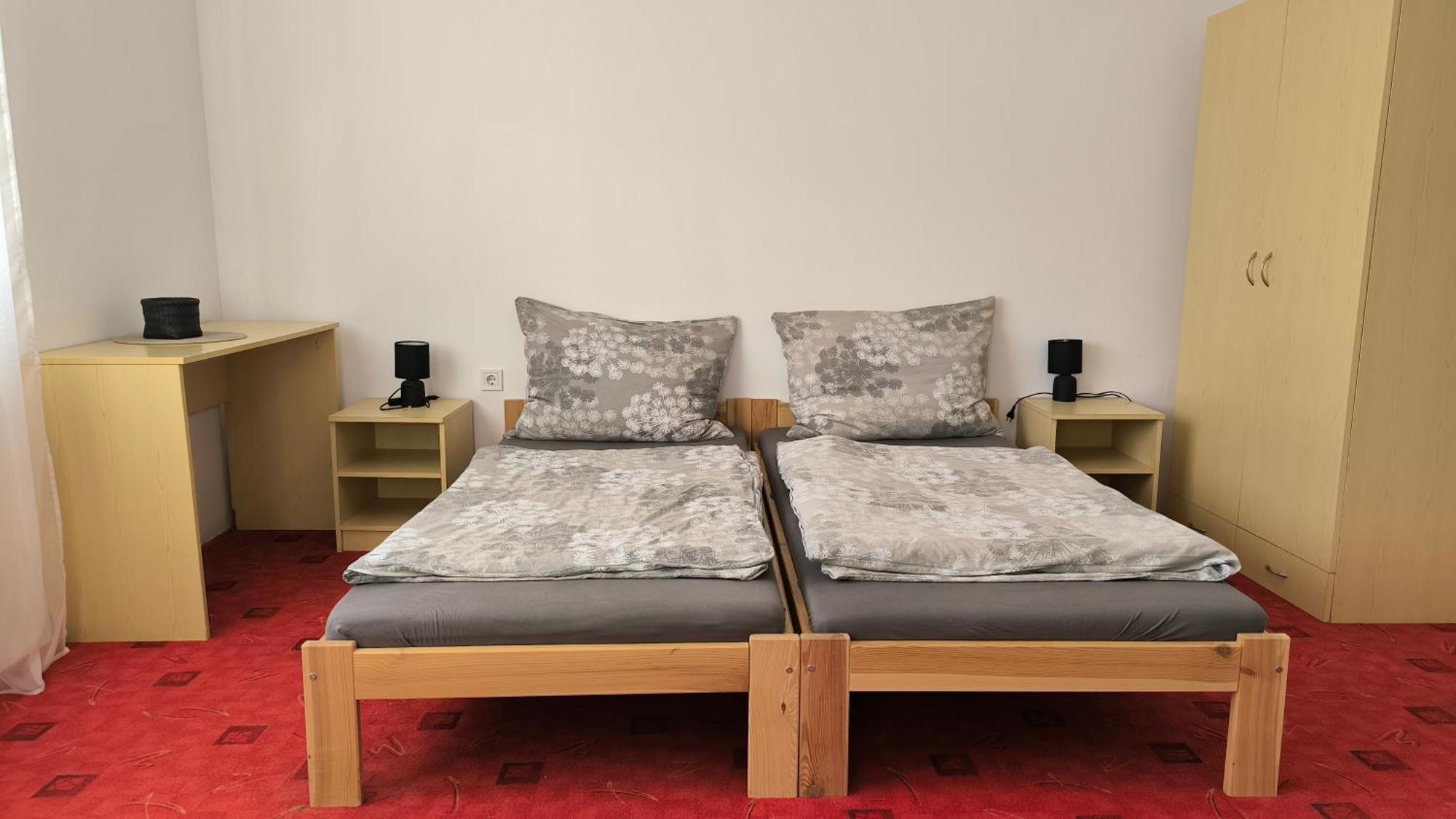 Oerveny Vendeghaz Hotel Tiszafured Room photo
